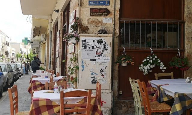 Ο ΚΩΣΤΑΣ – ΧΑΡΑΛΑΜΠΑΚΗΣ ΚΑΙ ΣΙΑ ΟΕ