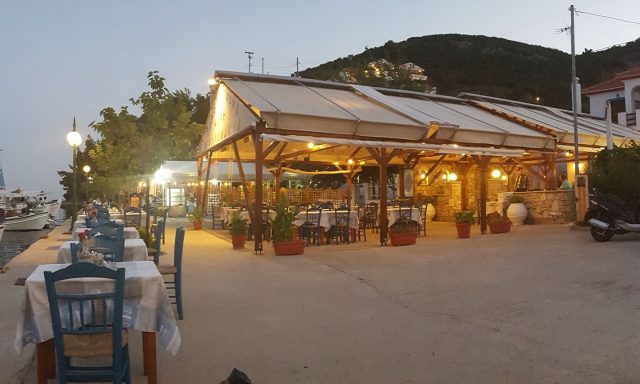 ΤΑ ΚΑΛΑΜΑΚΙΑ (Παπαβασιλείου Ιωάννης Ν.)