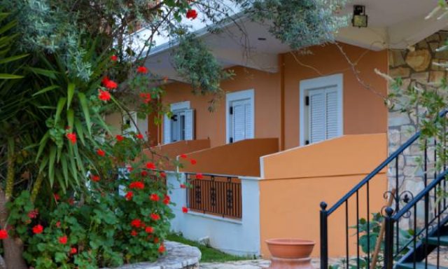 VILLA VERDE FENIA – ΧΑΤΖΟΠΟΥΛΟΣ ΑΘΑΝΑΣΙΟΣ