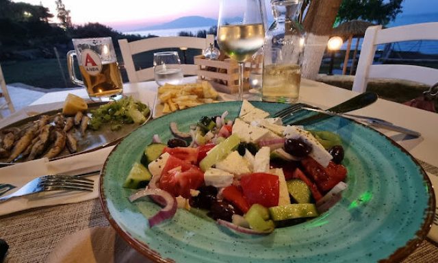 BEACH BAR RESTAURANT MENTENI
