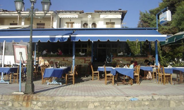 ΣΤΟ ΚΥΜΑ – ΚΩΣΤΑΣ ΧΑΤΖΗΣΠΥΡΟΥ ΚΑΙ ΣΙΑ ΟΕ