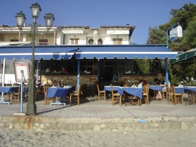 ΣΤΟ ΚΥΜΑ – ΚΩΣΤΑΣ ΧΑΤΖΗΣΠΥΡΟΥ ΚΑΙ ΣΙΑ ΟΕ