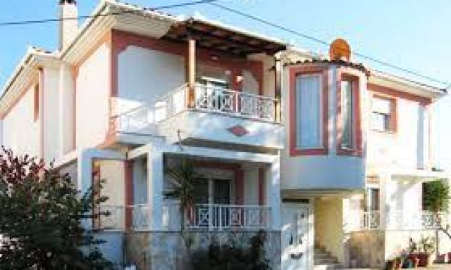 ATHANASIA STUDIOS – ΚΑΡΑΜΑΛΗΣ ΝΙΚΟΣ – ΑΓΑΛΟΥ ΑΘΑΝΑΣΙΑ