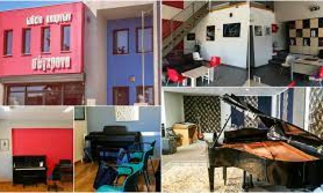 ΣΥΓΧΡΟΝΟ ΩΔΕΙΟ ΑΧΑΡΝΩΝ – ΔΙΜΠΙΝΟΥΔΗΣ ΣΩΤΗΡΙΟΣ